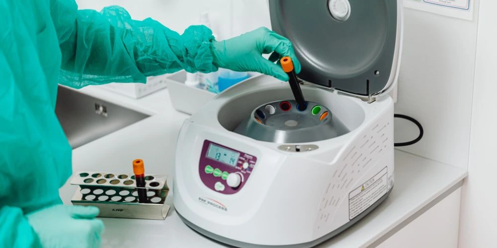 Les outils en clinique vétérinaire : rôle de l’ASV : analyseurs sanguins